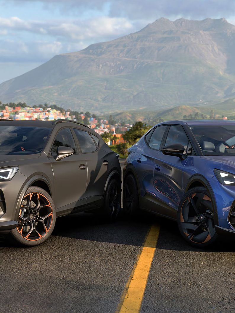 Forza Horizon 5 felirattal egy plakát amin 2 cupra modell áll egymás mellett