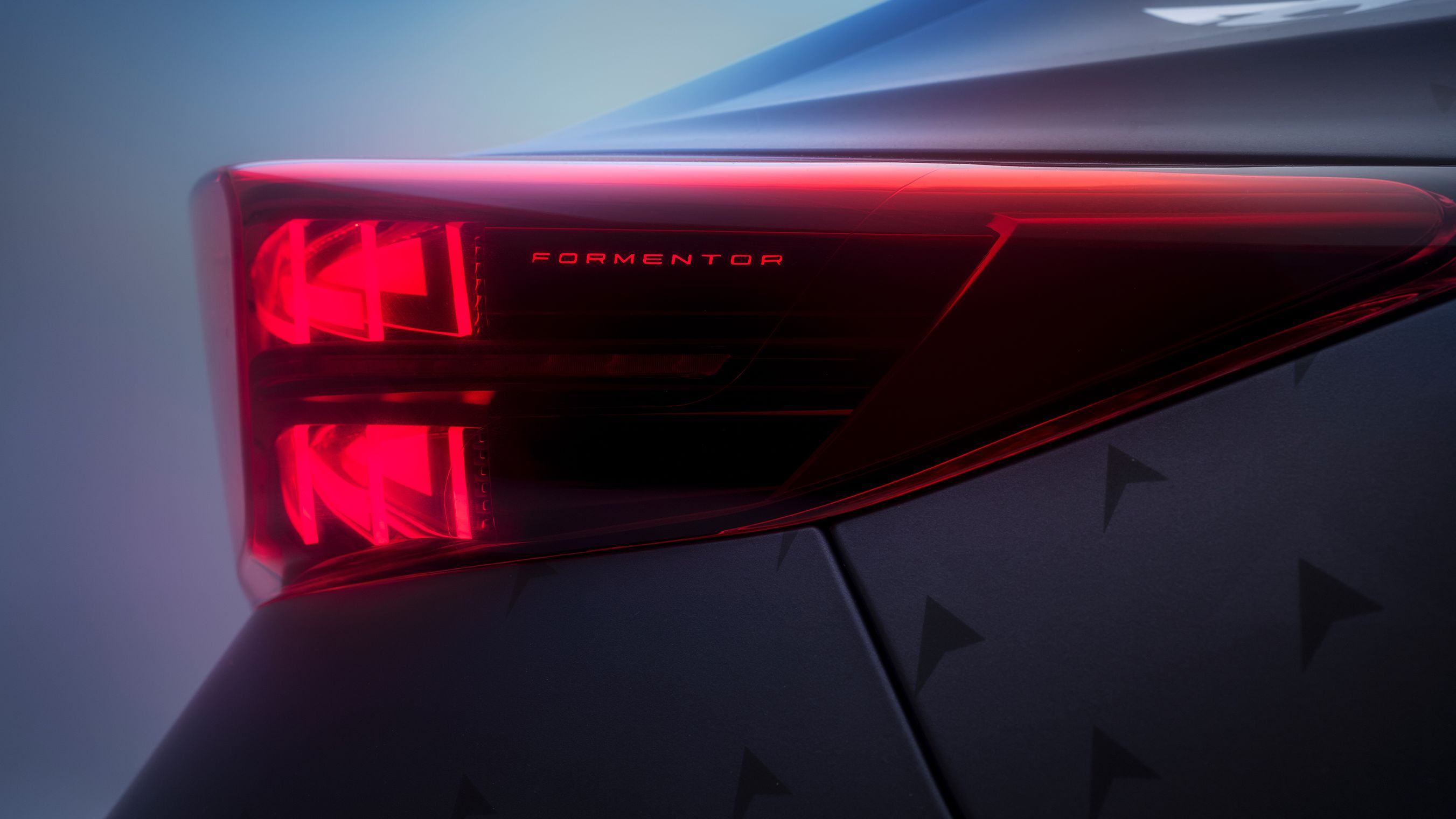 Cupra Formentor biztonsági autó lámpa