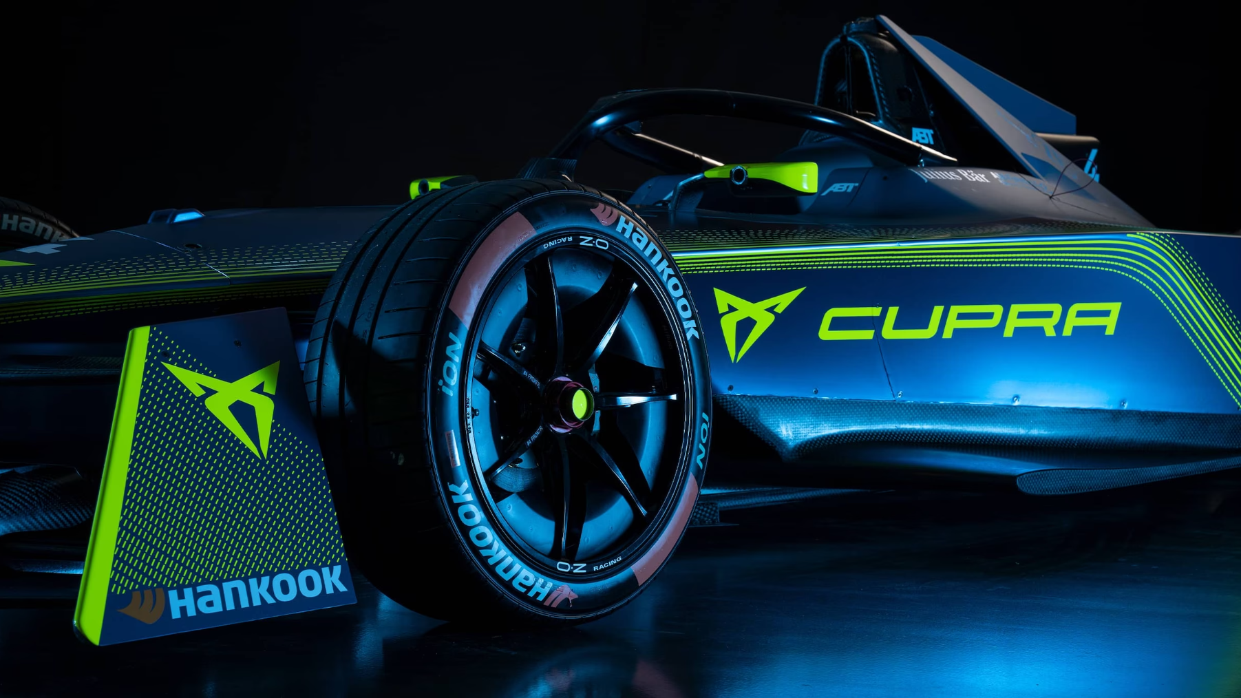 CUPRA versenyautó kerekei