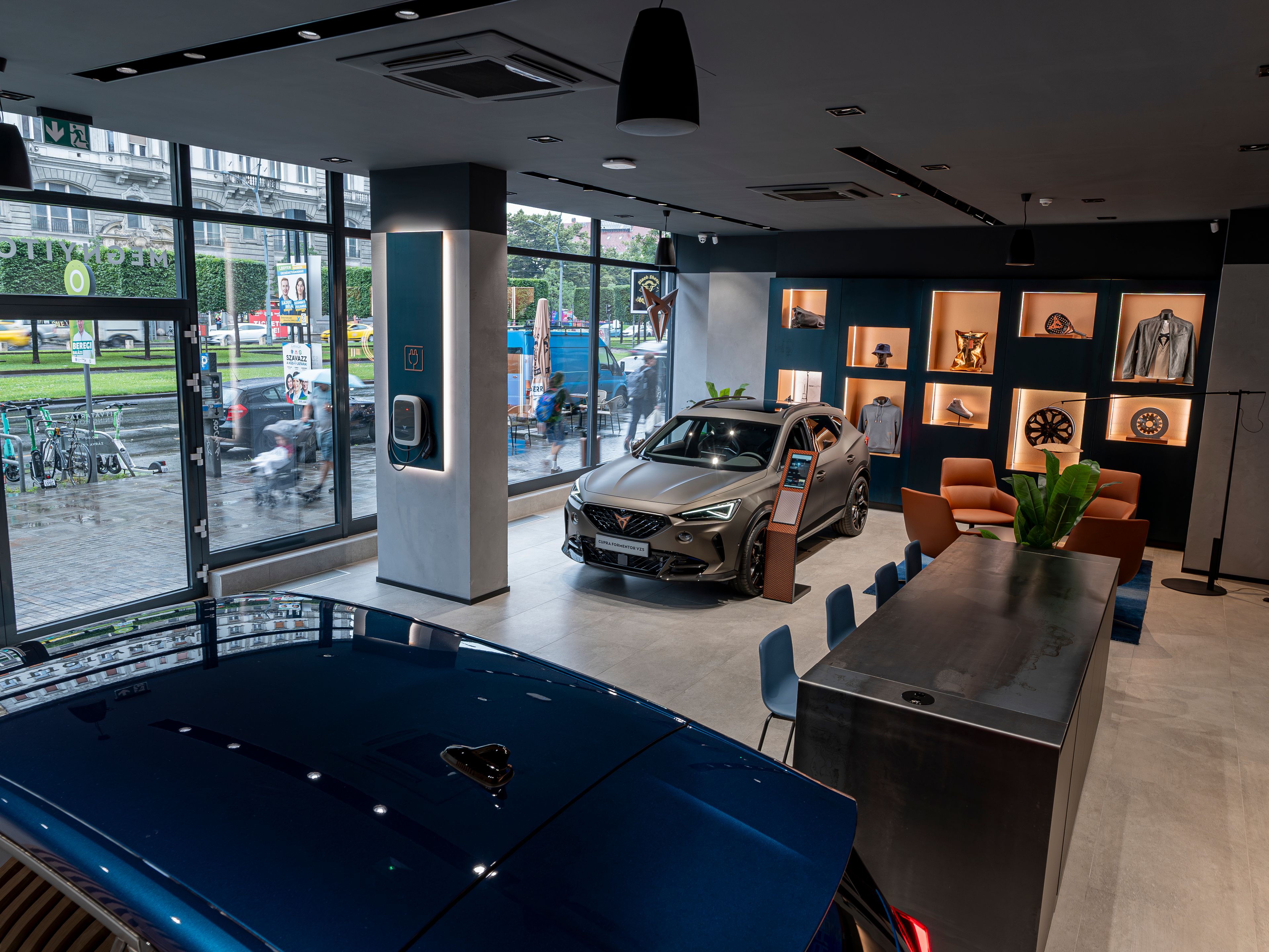 CUPRA garázs 