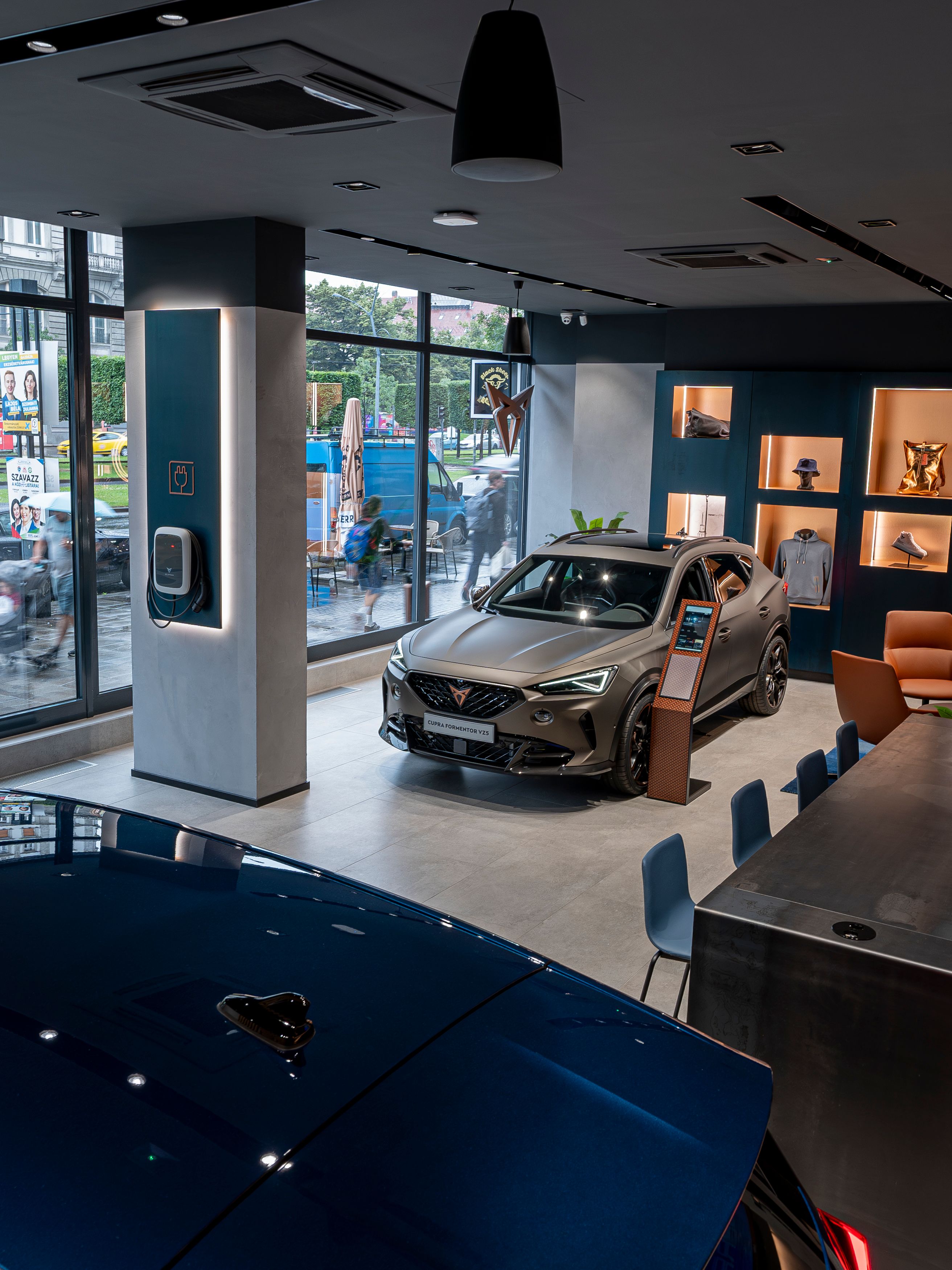 CUPRA garázs 