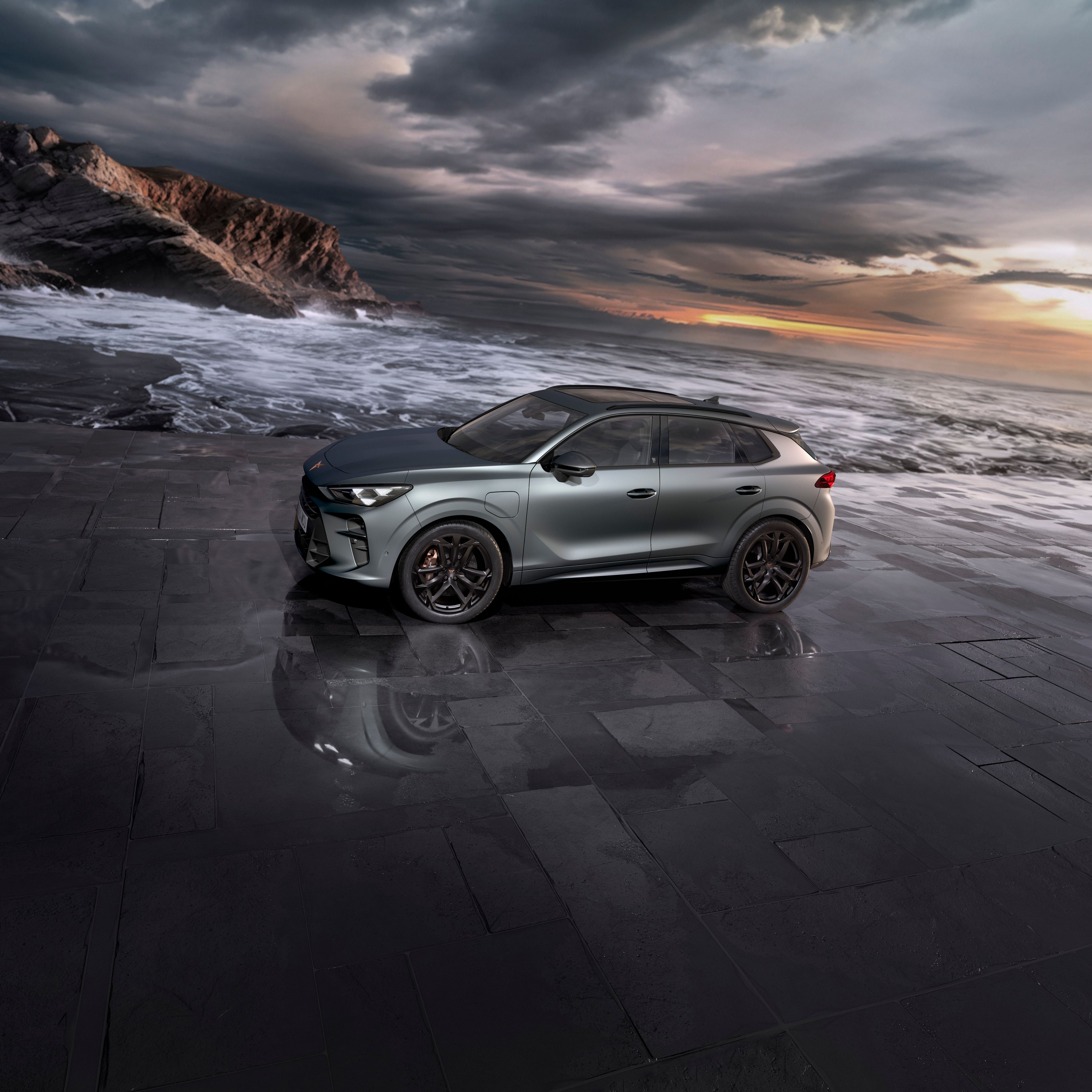 CUPRA Terramar viharos tengerparton