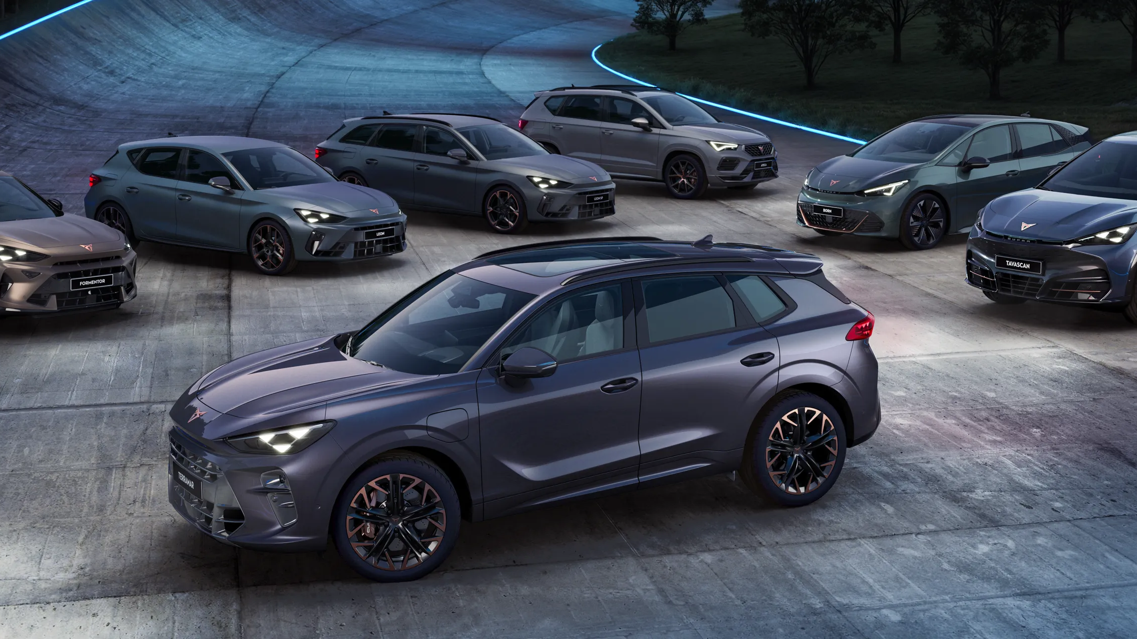 CUPRA modellek kékes háttérfénnyel